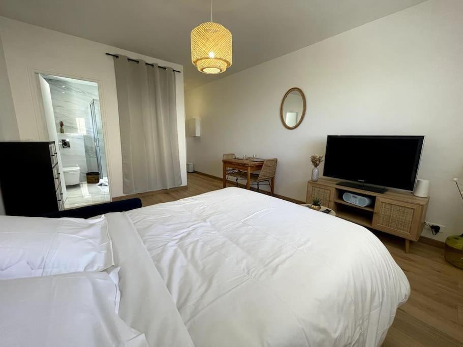 Charmant Studio Climatise Avec Parking, Au Coeur De Pietranera, Plage A 500M, Bastia A 2Km Ville-di-Pietrabugno Eksteriør billede